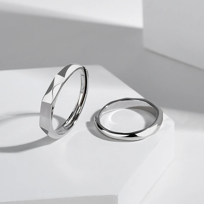 Elora™ Light Sculpted Ring